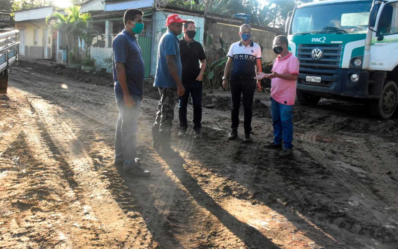Camacã: Moradores do Jardim Cruzeiro (Posto Mangueira) comemoram a chegada do calçamento